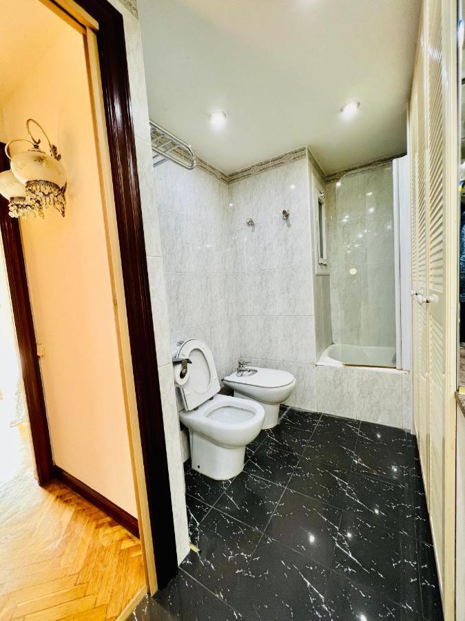 Your Second Home In Barcelona With Private Room And Private Bathroom Close To Montjuic, Pl Espana, La Rambla, Ferry Port Zewnętrze zdjęcie